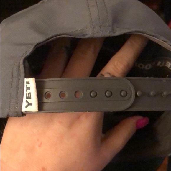 Yeti hat - Picture 3 of 3